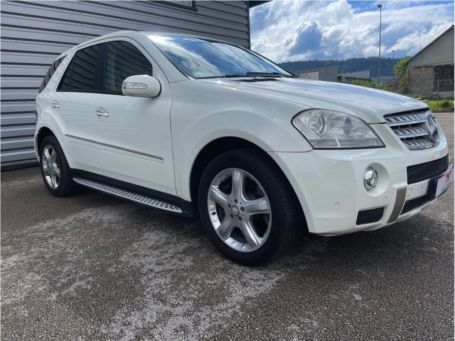 Mercedes ML500 3/4 avant